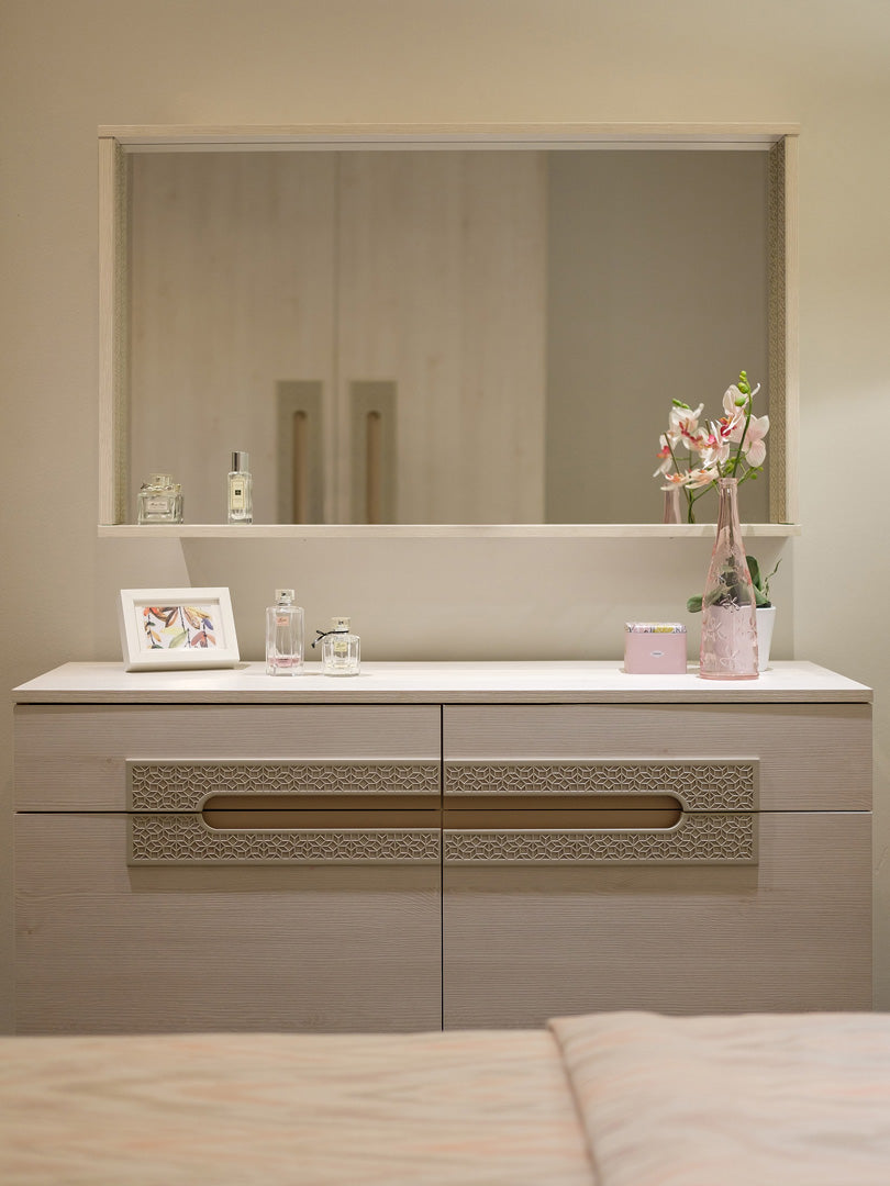 "Moon" Youth Room - Elegant design with whitewashed wood and soft oriental detailing