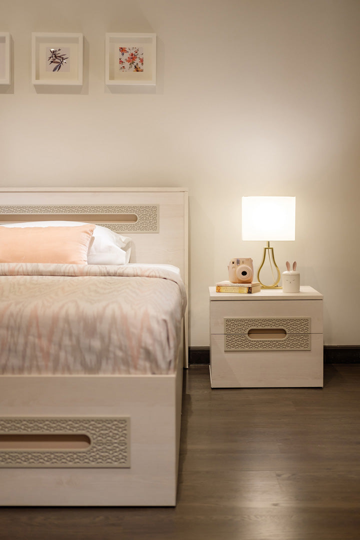 "Moon" Youth Room - Elegant design with whitewashed wood and soft oriental detailing