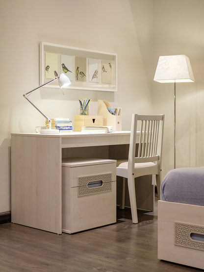 "Moon" Youth Room - Elegant design with whitewashed wood and soft oriental detailing