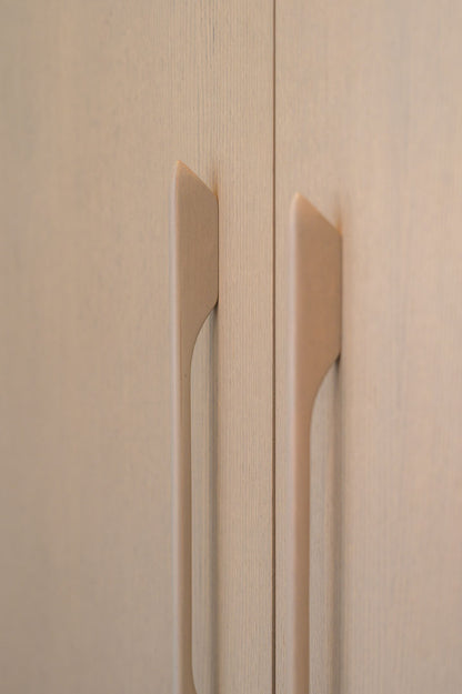 "Vanilla" Bedroom - Luxury design in light wood and olive upholstery