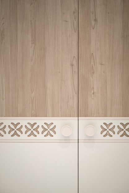 The "Victoria" Classic Set - Double youth rooms with a refined heritage touch