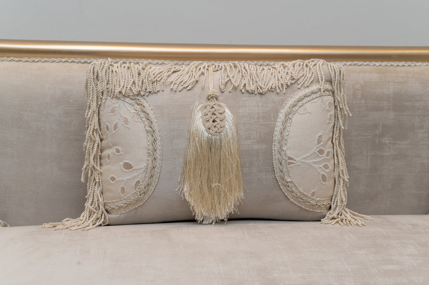 صالون الطاووس - 6 قطع نيو كلاسيك بتصميم ألترا مودرن وأقمشة تركية فاخرة