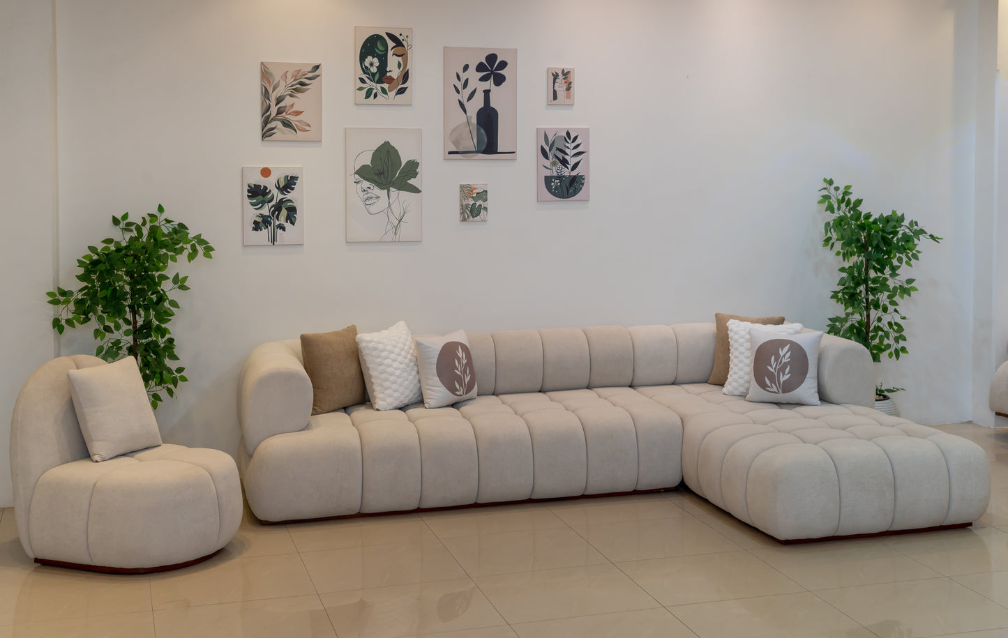 ركنه نيو بابلز - تصميم فقاعي معاصر مع فوتيه إضافي