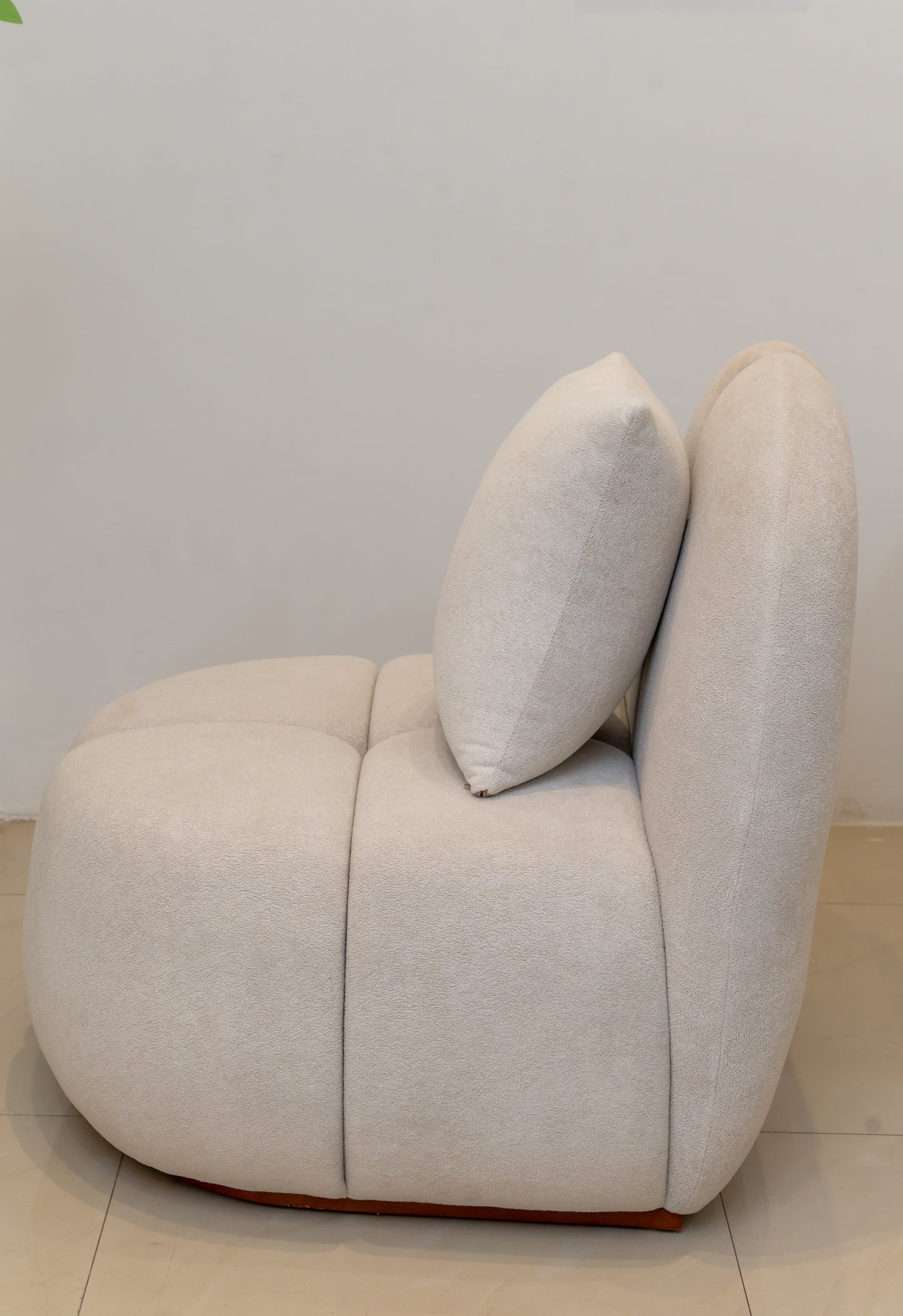 ركنه نيو بابلز - تصميم فقاعي معاصر مع فوتيه إضافي