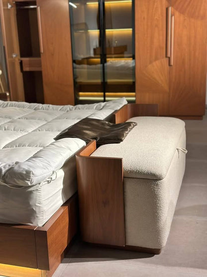 غرفة نوم إيليت ماستر مودرن كاملة خشب طبيعي تصميم هندسي جذاب من رحايا.