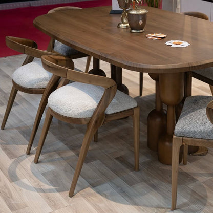 طقم سفرة بامبو - طاولة بيضاوية بقواعد منحوتة و 6 كراسي بتصميم Y