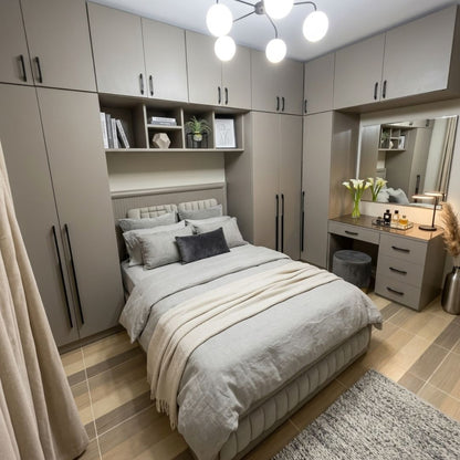 غرفة نوم built in  متكاملة - تصميم ذكي مع حلول تخزين مدمجة وتسريحة أنيقة